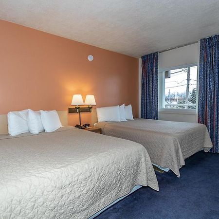 Americas Best Value Inn Ashtabula/Austinburg Exterior foto